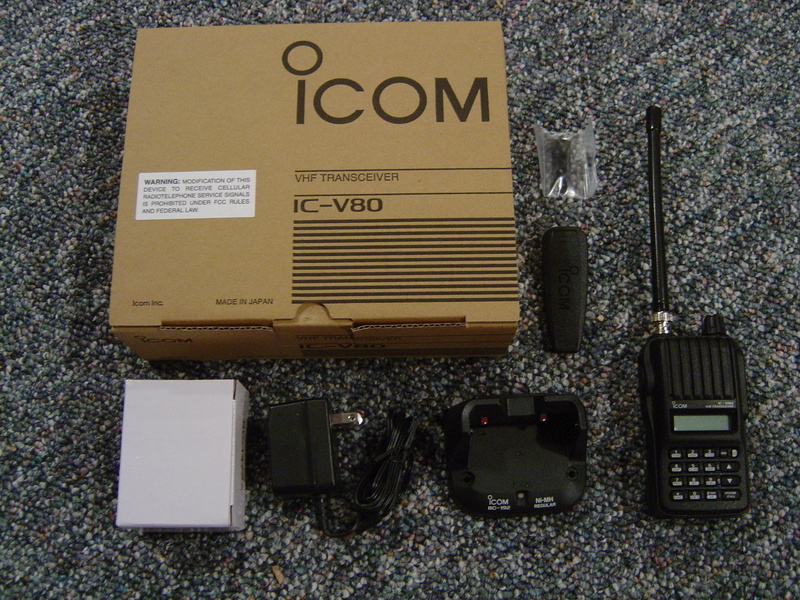 Bộ đàm cầm tay Icom IC V80