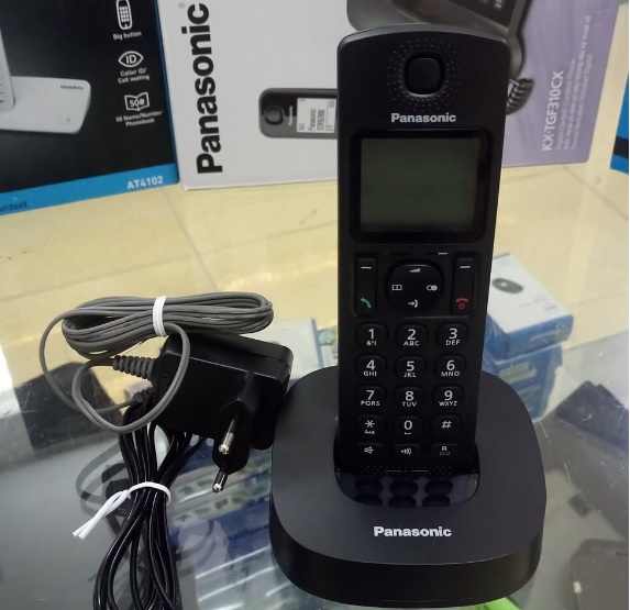 Điện thoại Panasonic KX-TGC310
