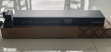 Bộ định tuyến Router Mikrotik RB3011UiAS-RM
