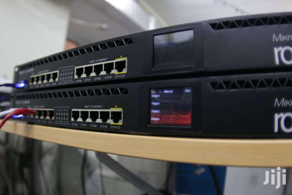 Bộ định tuyến Router Mikrotik RB2011UiAS-RM | Maitel