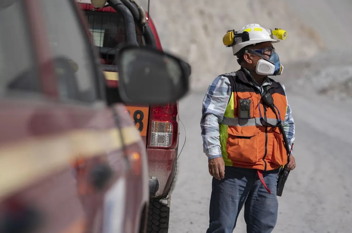 Bộ Đàm Kỹ Thuật Số Chống Cháy Nổ Motorola R5-TIA | Maitel